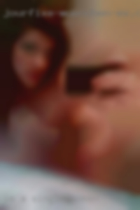 I'm a women in 40's single female looking for fun!