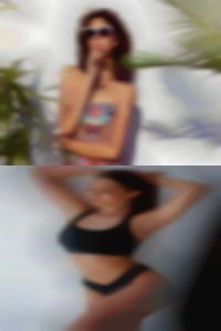 Thick hot naked woman putting CA with pussy