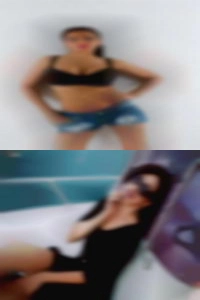 smalllKuehn women showing pussy on